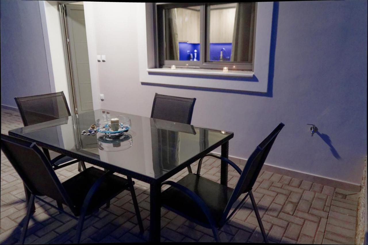 Niriides Apartments Porto Heli Exterior photo