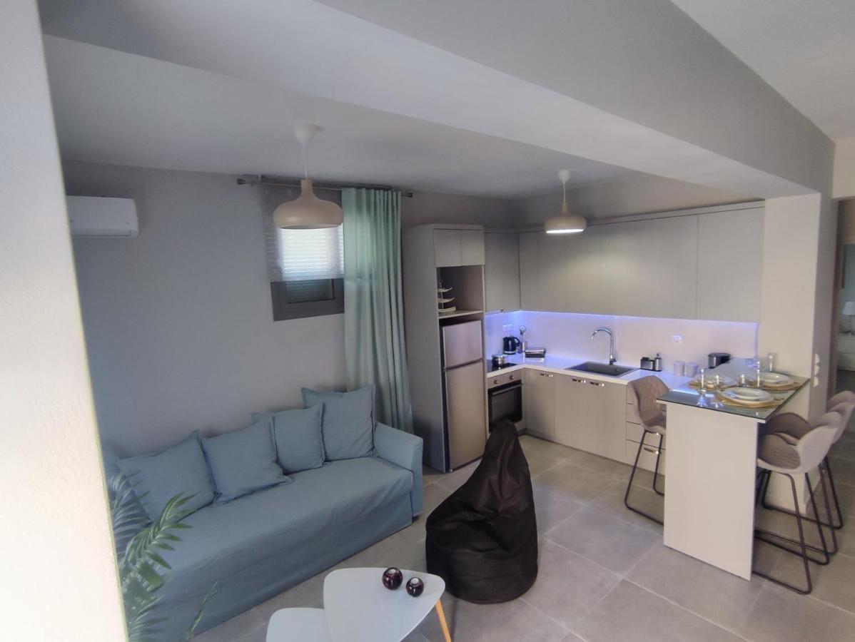 Niriides Apartments Porto Heli Exterior photo